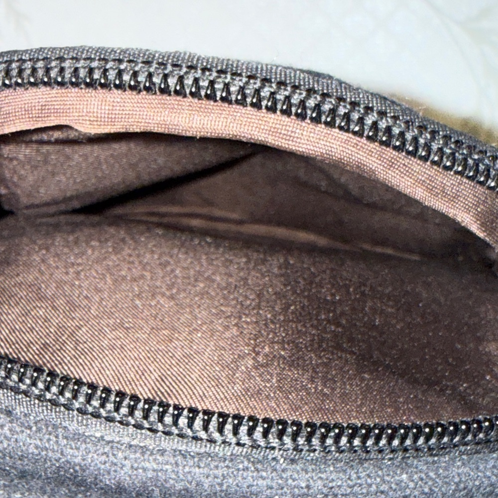 Embroidered Sequin Crossbody Bag 3 zip compartments tp handle vintage unique EUC - Picture 11 of 17